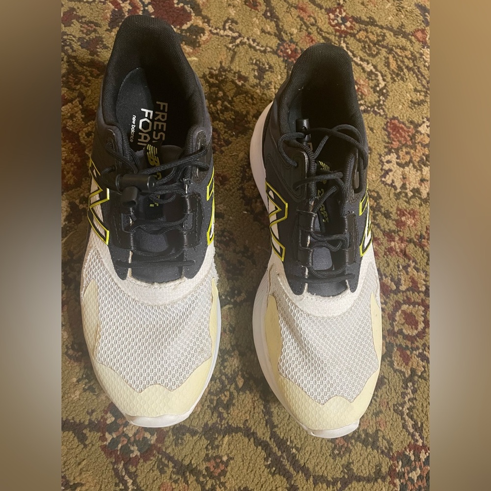 New Balance DynoSoft 9.5
